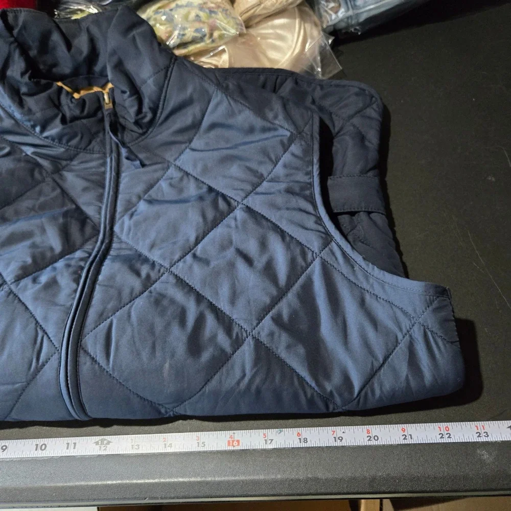 J Crew Mens Quilted Walker Vest Medium Navy Full Zip Jacket Preppy Outdoor Gorp